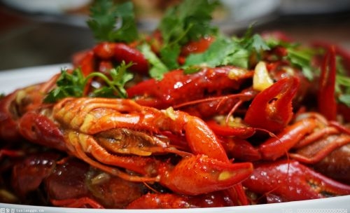 大量吃小龙虾会有什么后果?一次吃几斤小龙虾合适?
