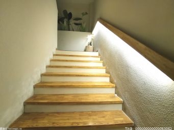 爬楼梯锻炼身体的正确方法是什么？爬楼梯对身体有什么好处和坏处？